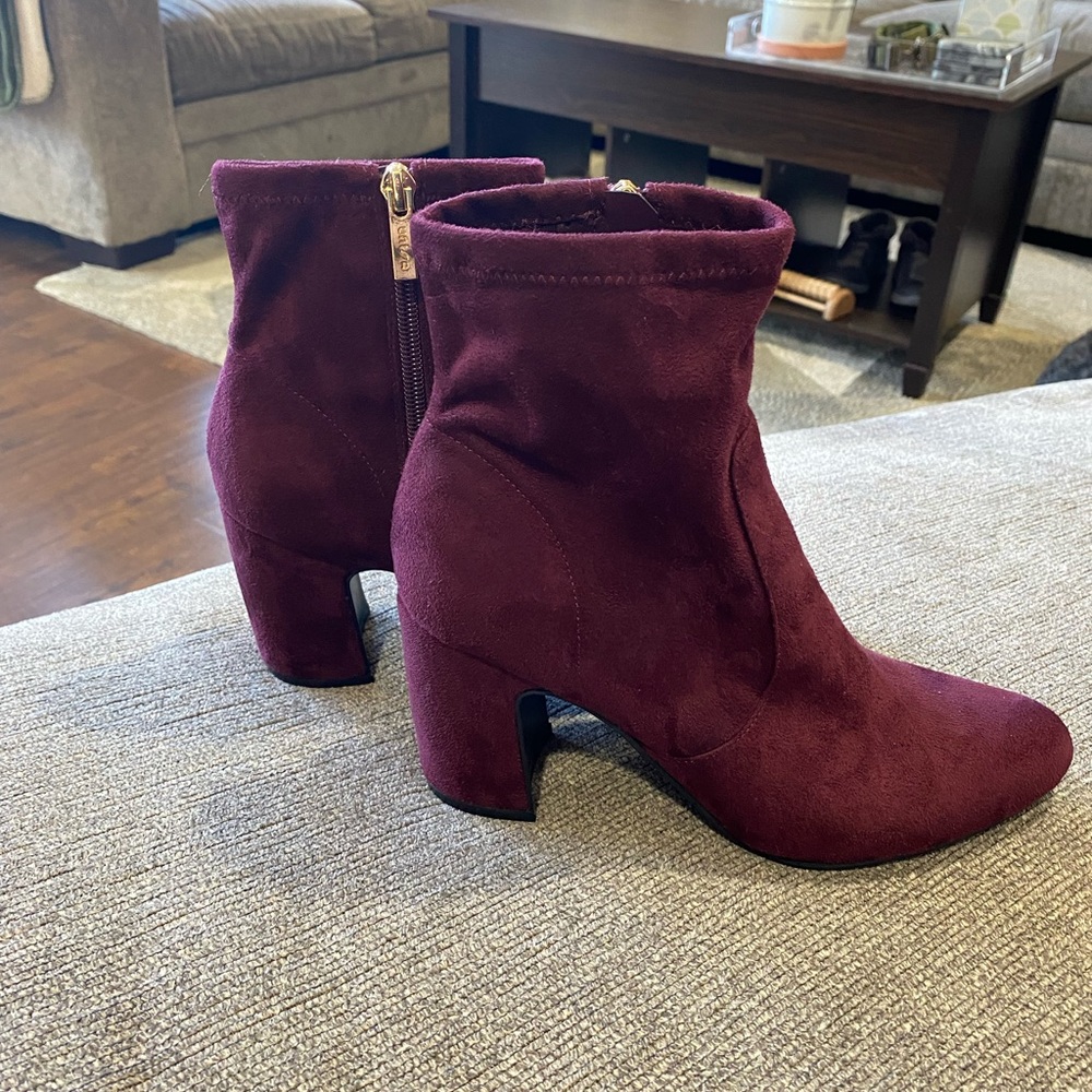 GORGOUS Burgundy Boots